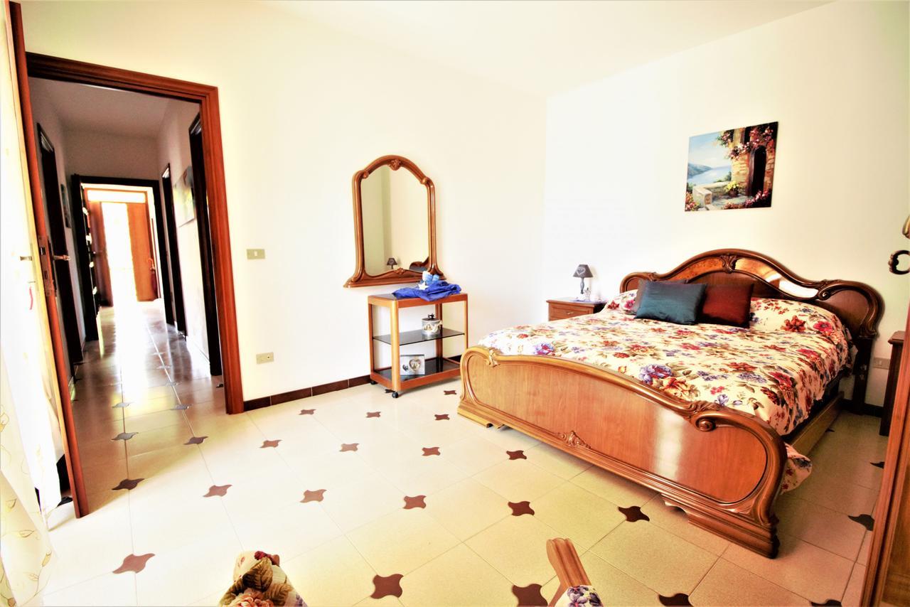 Holidaycasa Leone - Con Posto Auto A 200Mt Dal Mare Sperlonga Εξωτερικό φωτογραφία